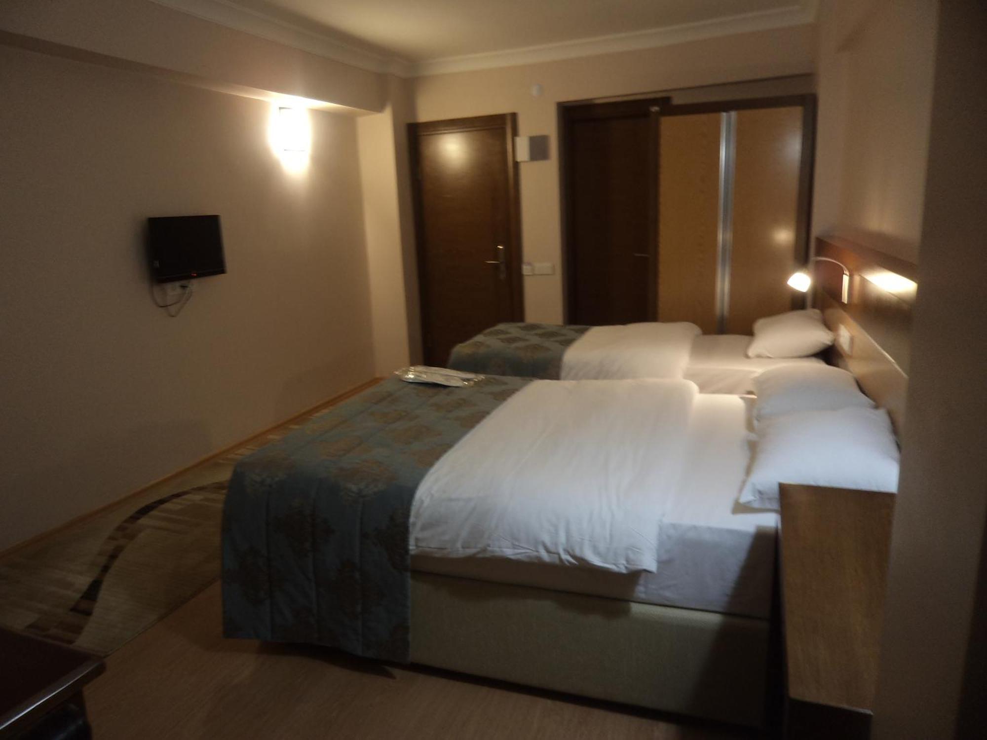 Perla Hotel Дикили Экстерьер фото
