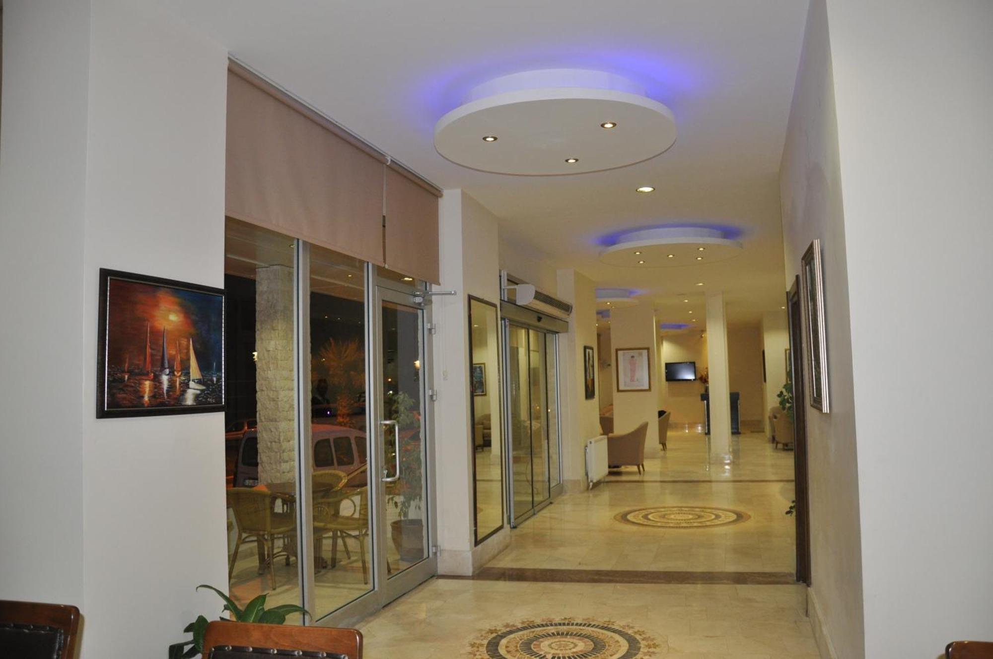 Perla Hotel Дикили Экстерьер фото