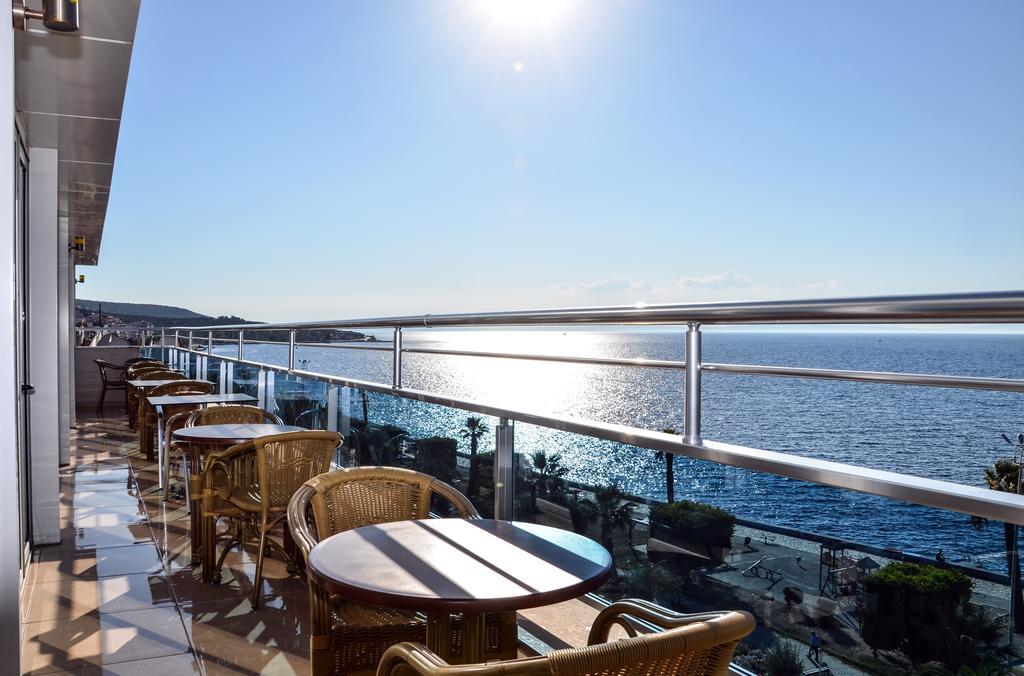 Perla Hotel Дикили Экстерьер фото