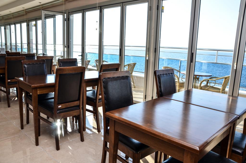 Perla Hotel Дикили Экстерьер фото