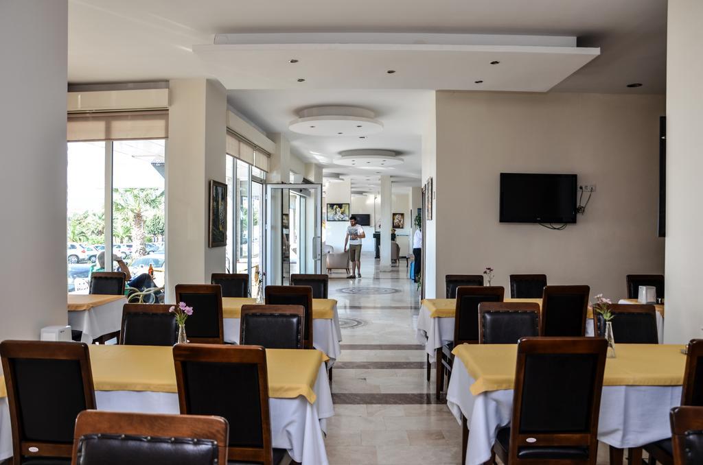 Perla Hotel Дикили Экстерьер фото
