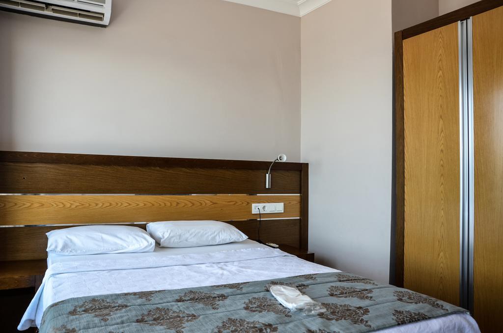 Perla Hotel Дикили Экстерьер фото