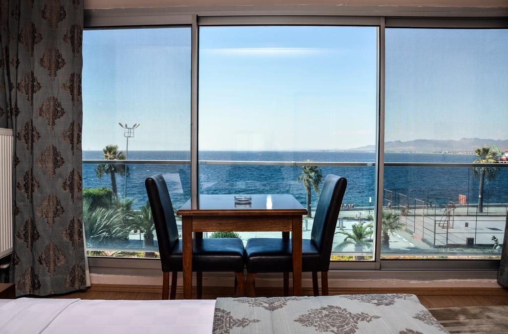 Perla Hotel Дикили Экстерьер фото