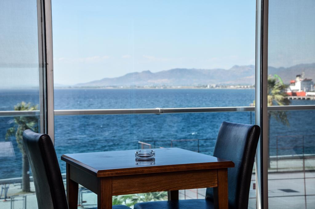 Perla Hotel Дикили Экстерьер фото